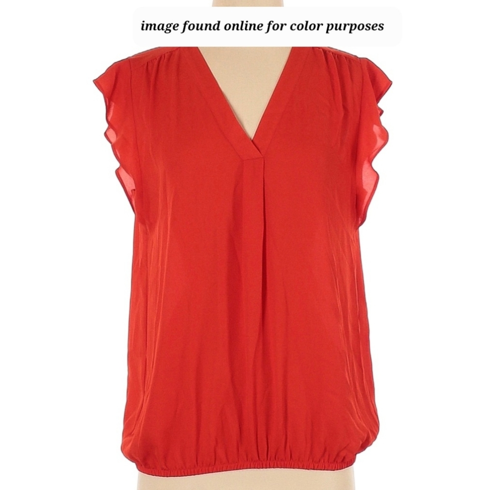 Chause split-neck flutter sleve blouse